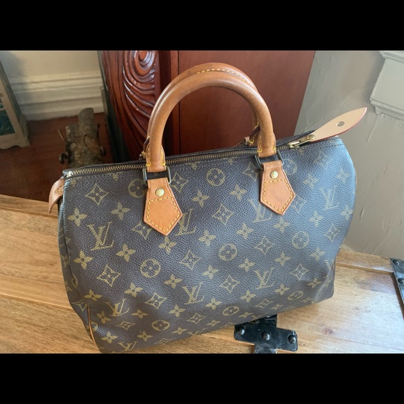 Louis Vuitton Vintage Speedy 30 Handbag - Picture 14 of 16